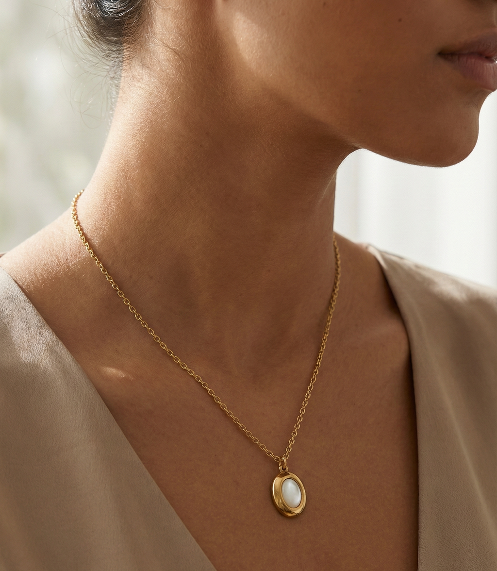 Oval Pendant Necklace