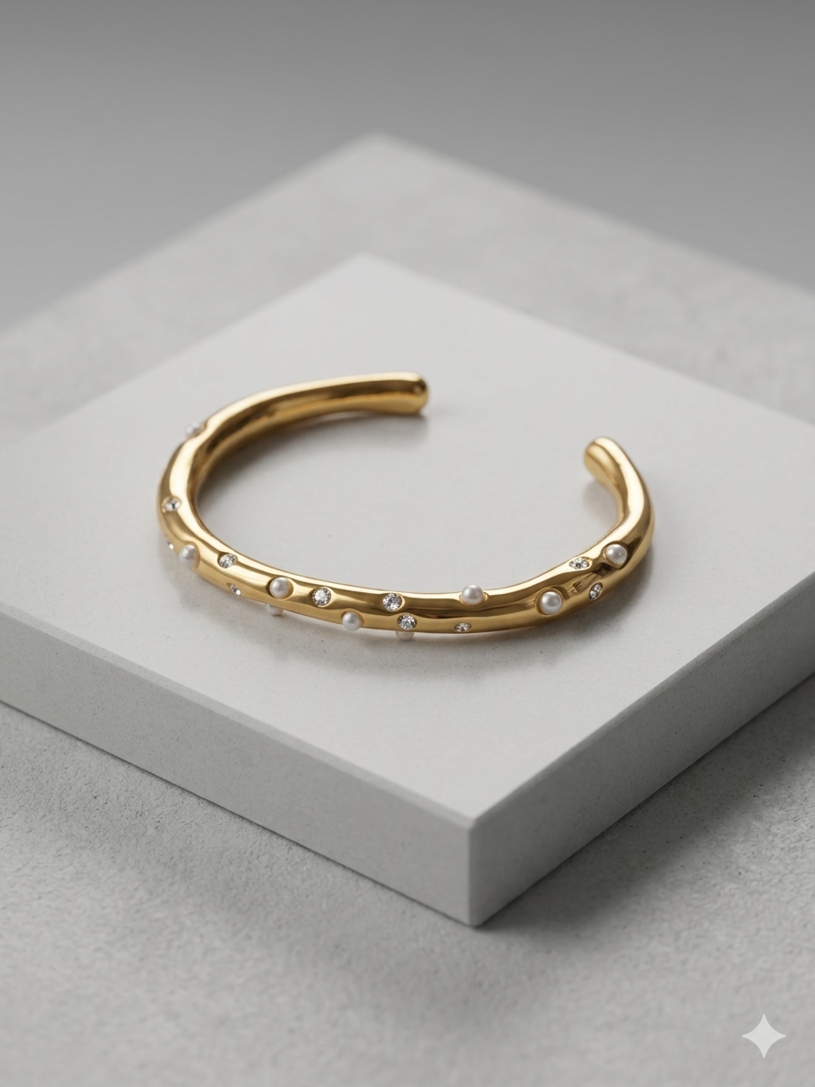 Elowen Pearl Glow Cuff